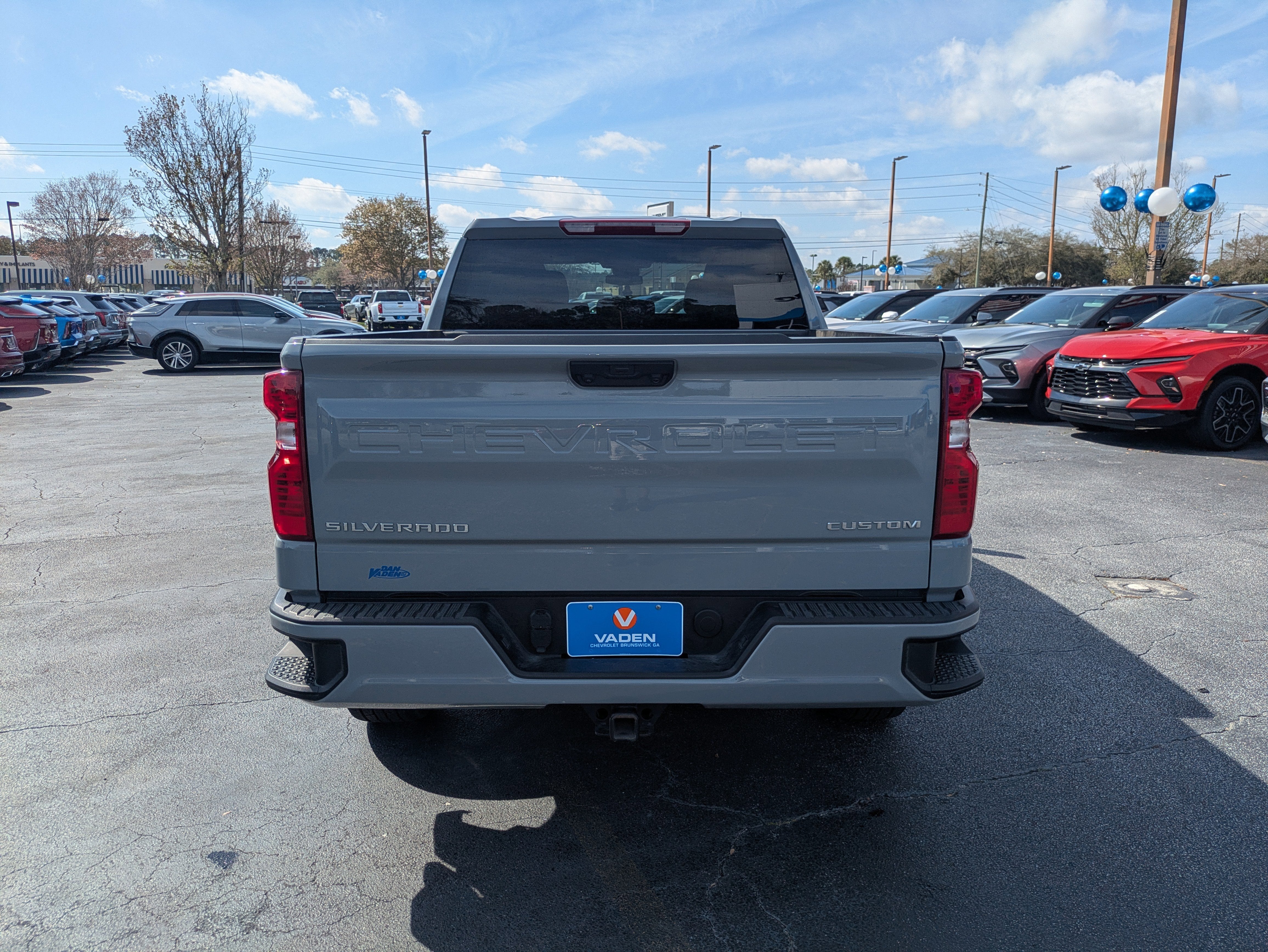 2025 Chevrolet Silverado 1500 Custom