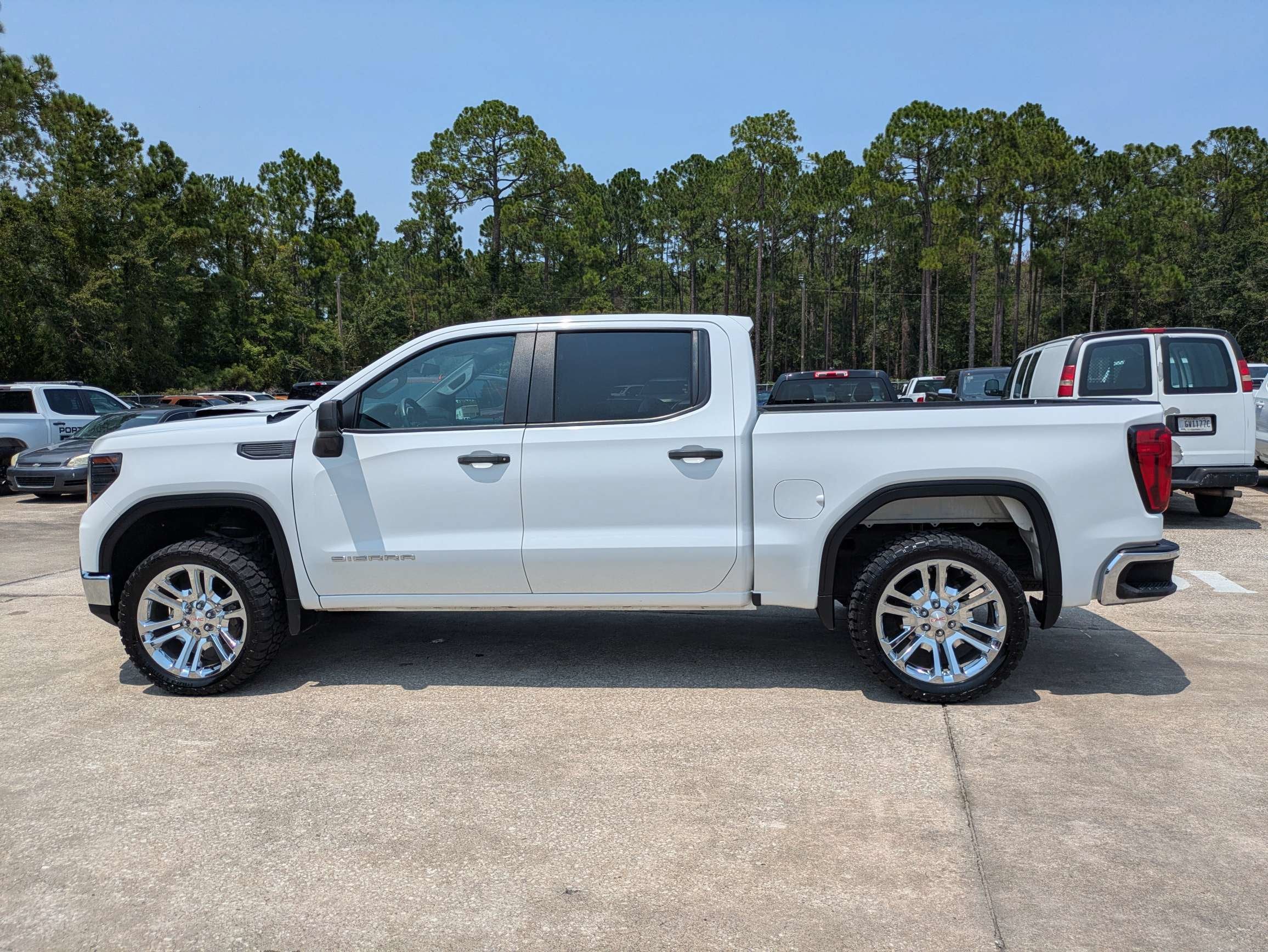 2023 GMC Sierra 1500 Pro