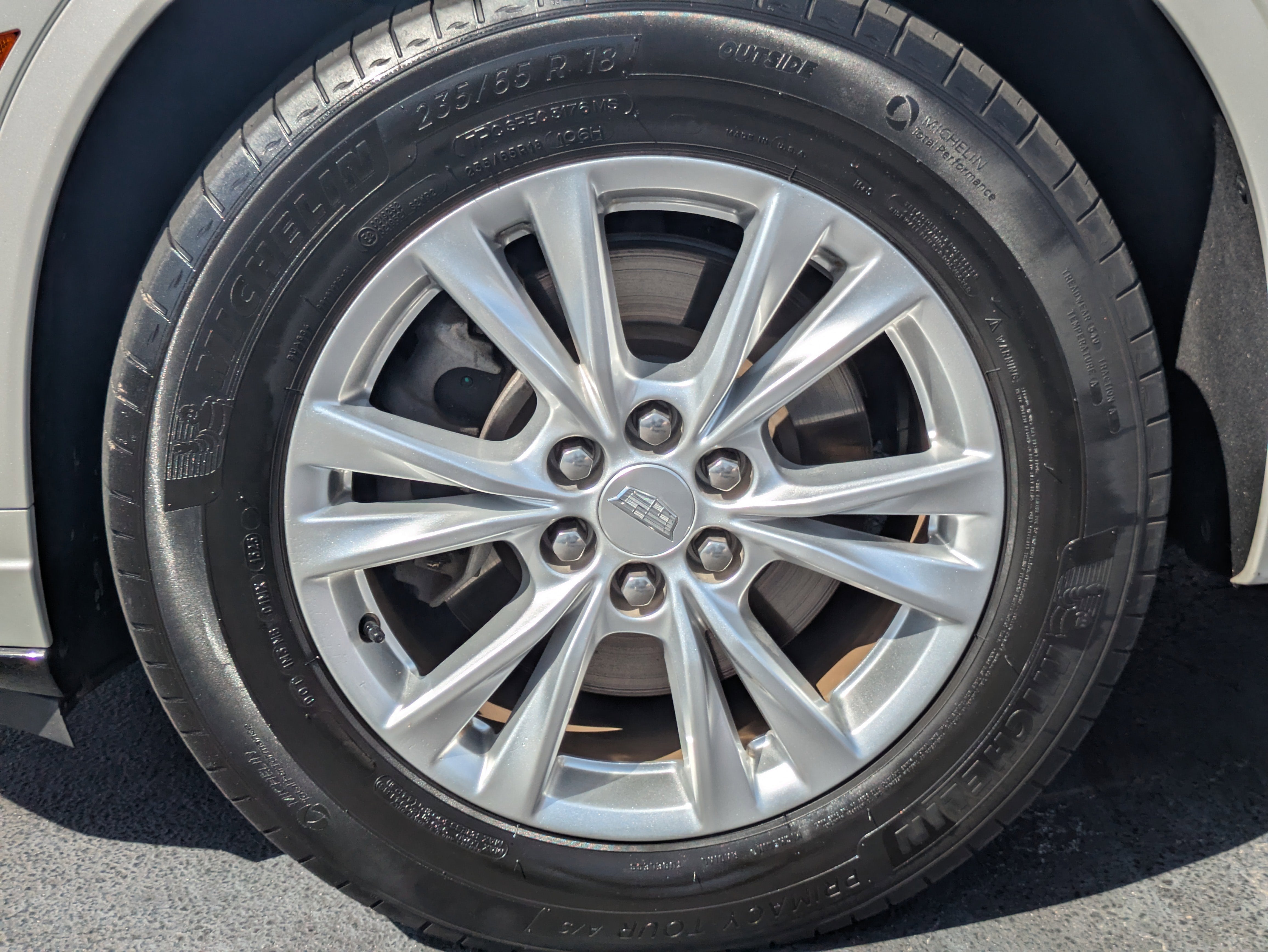 2024 Cadillac XT6 Luxury