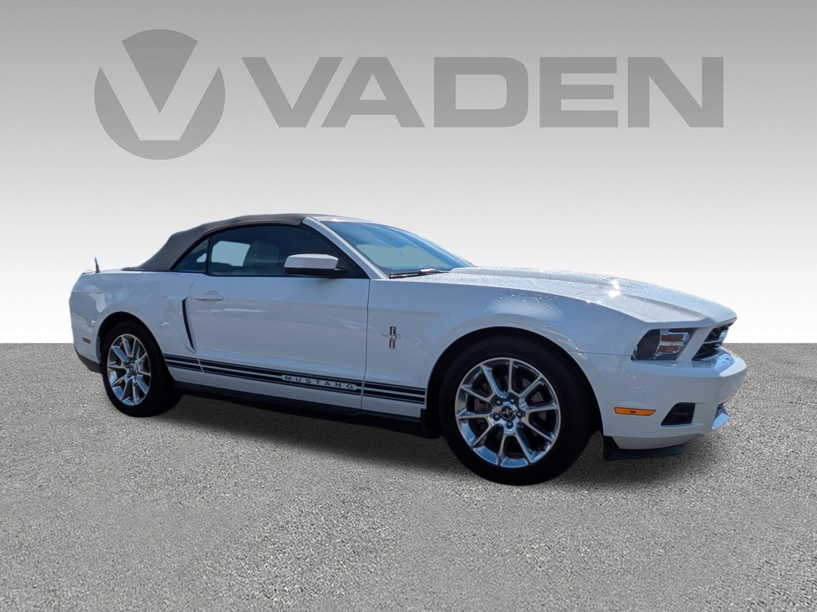 2011 Ford Mustang V6