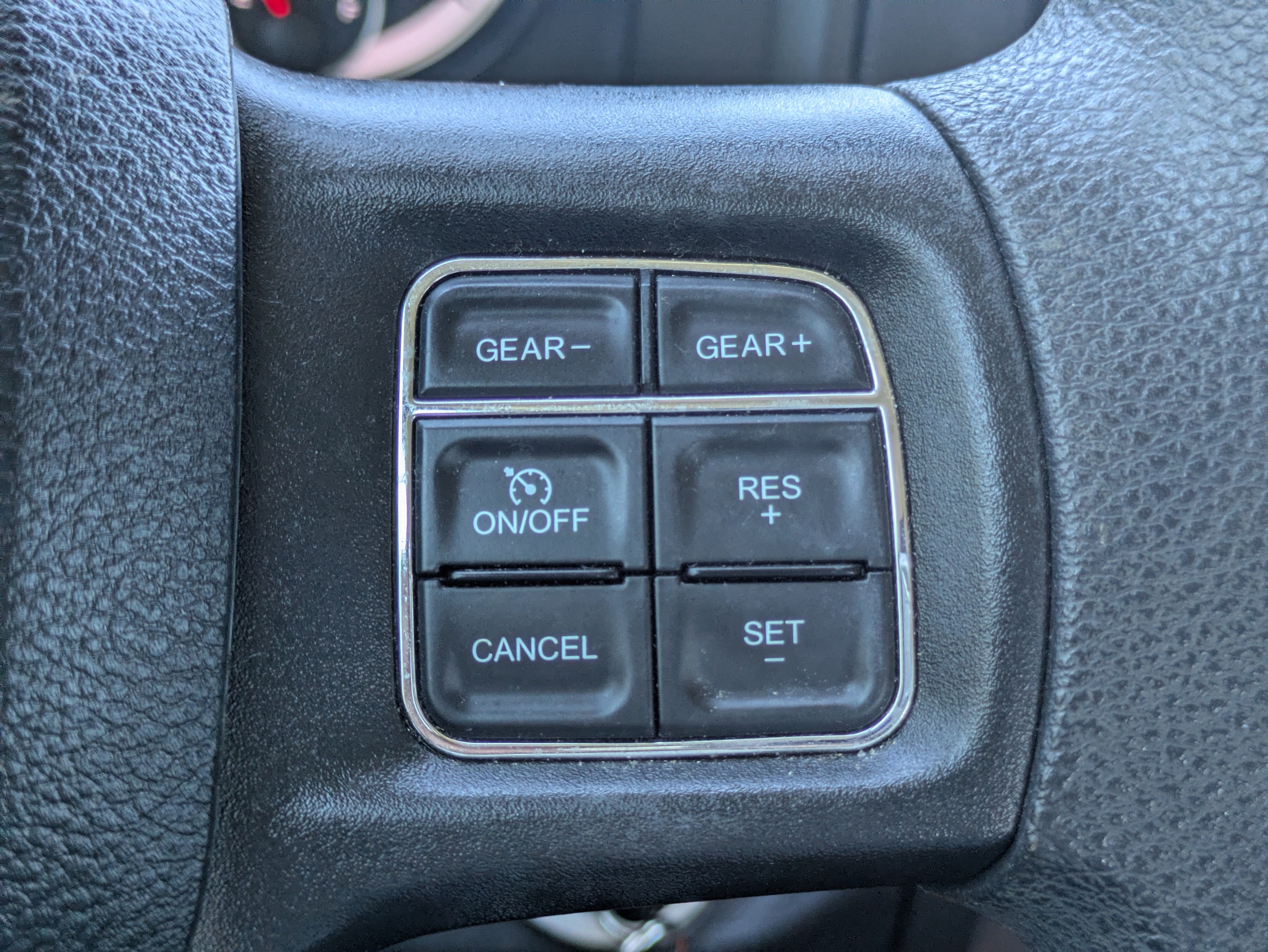 2022 RAM 1500 Classic Tradesman Crew Cab 4x4 5'7" Box
