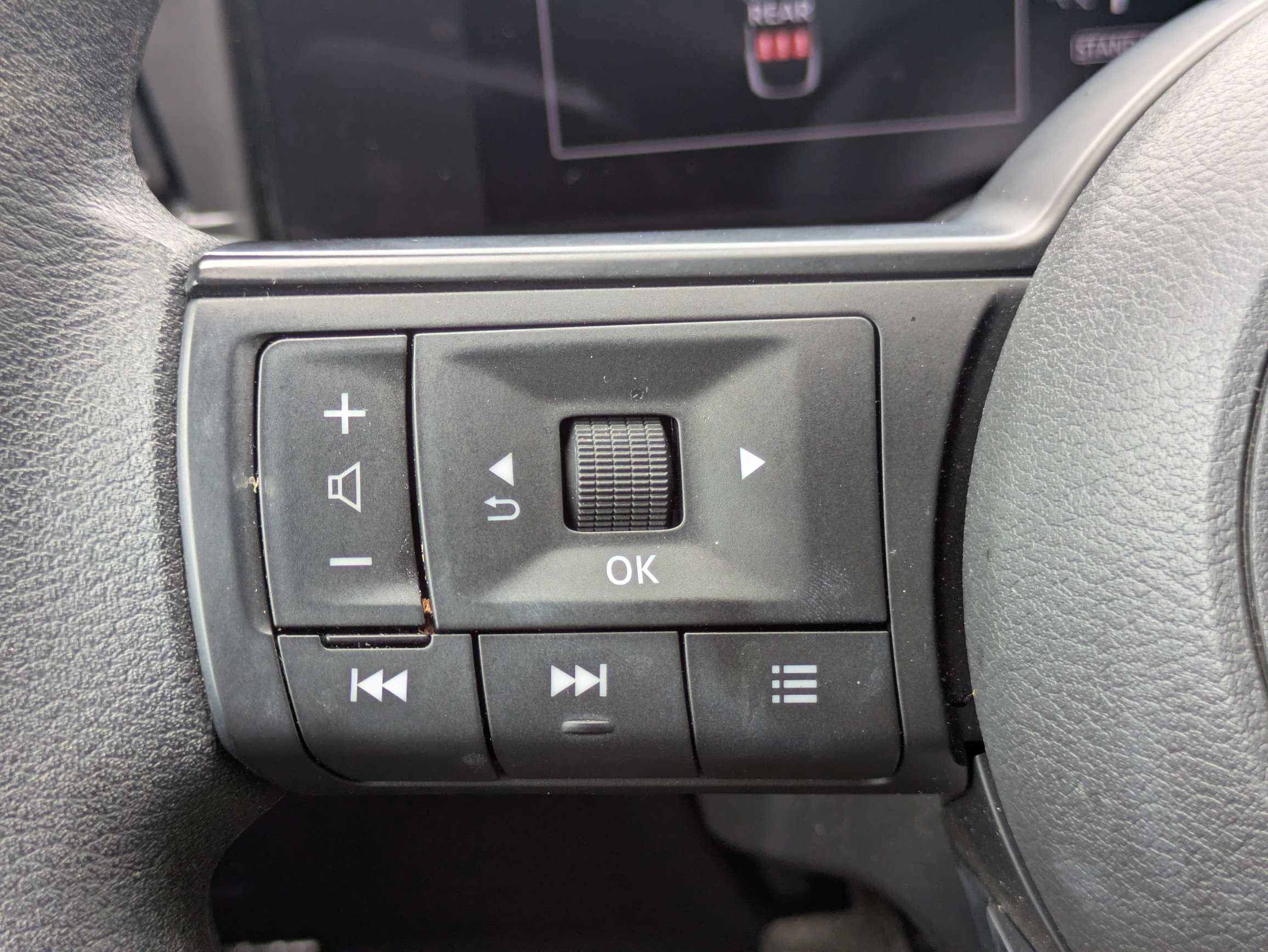 2025 Nissan Kicks SV FWD