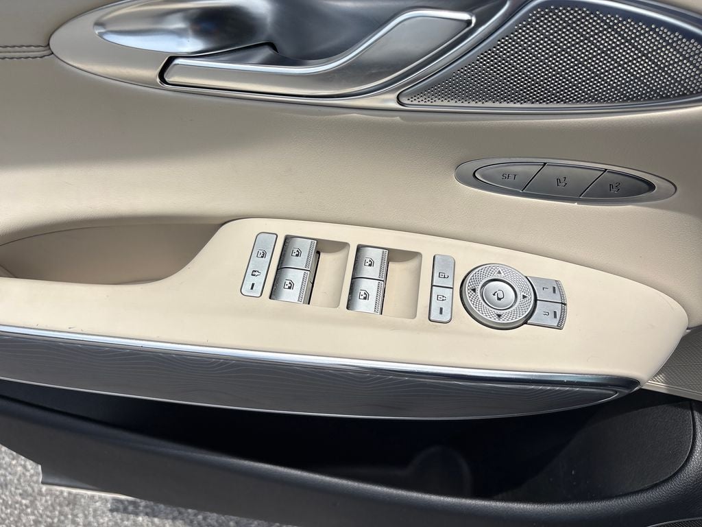 2023 Genesis GV70 2.5T