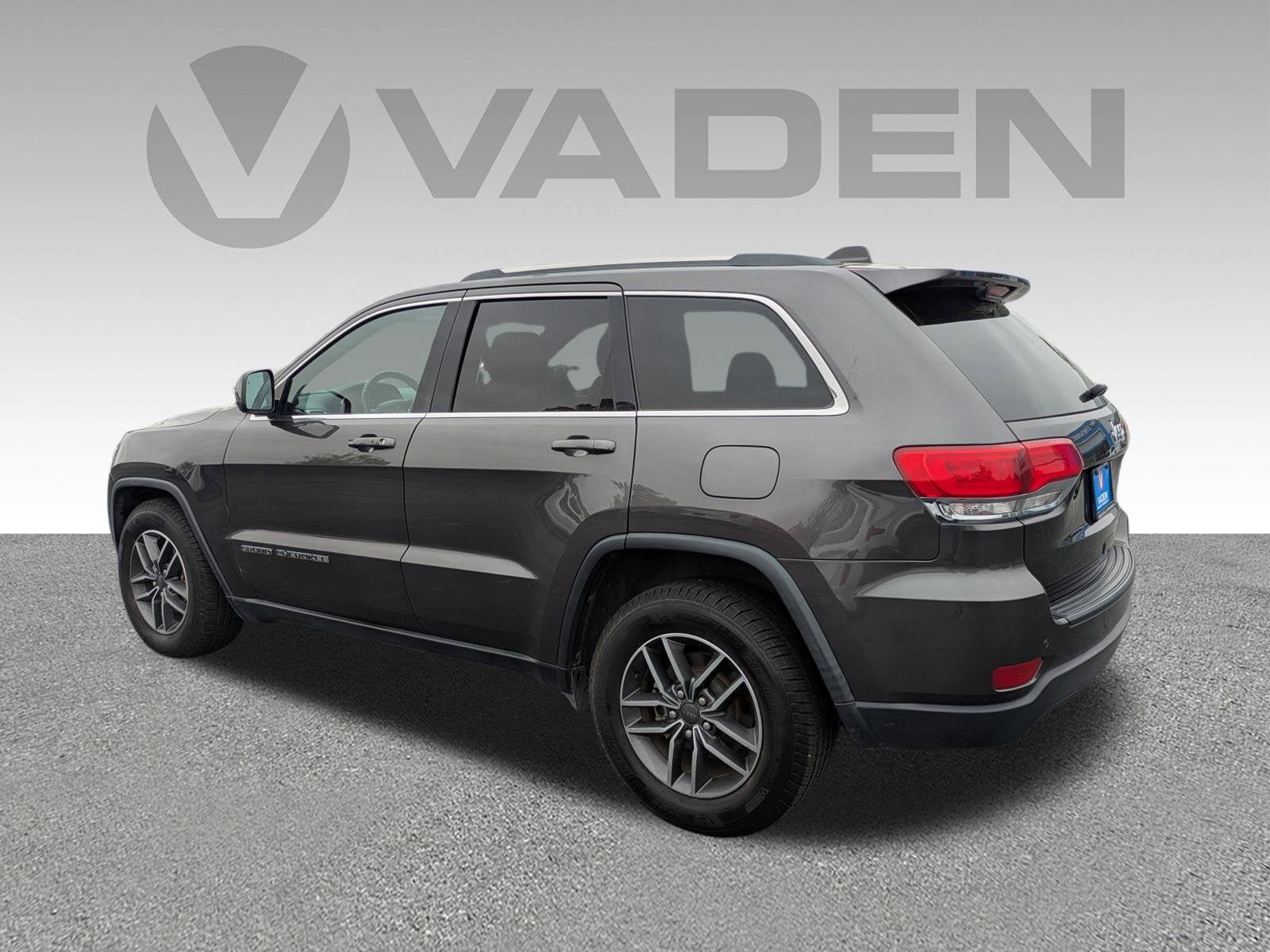 2019 Jeep Grand Cherokee Laredo E 4x2