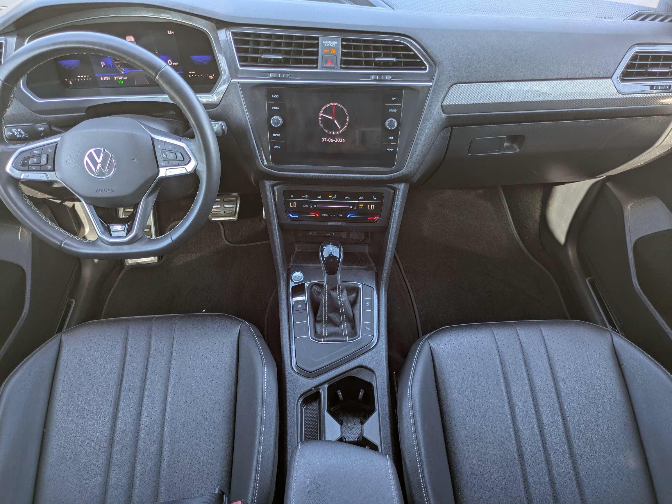 2023 Volkswagen Tiguan 2.0T SE R-Line Black