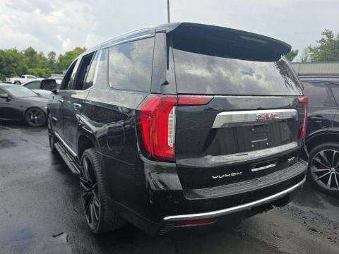 2023 GMC Yukon SLT