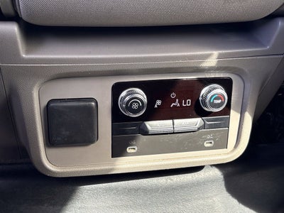 2023 GMC Yukon XL SLE
