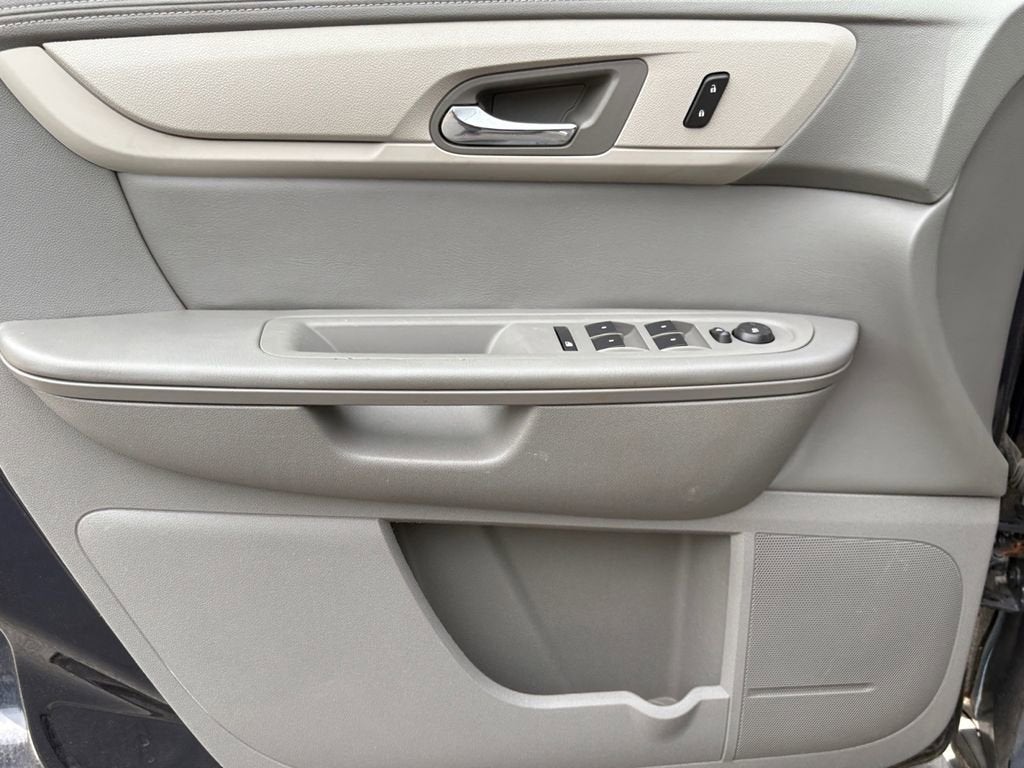 2017 Chevrolet Traverse LS