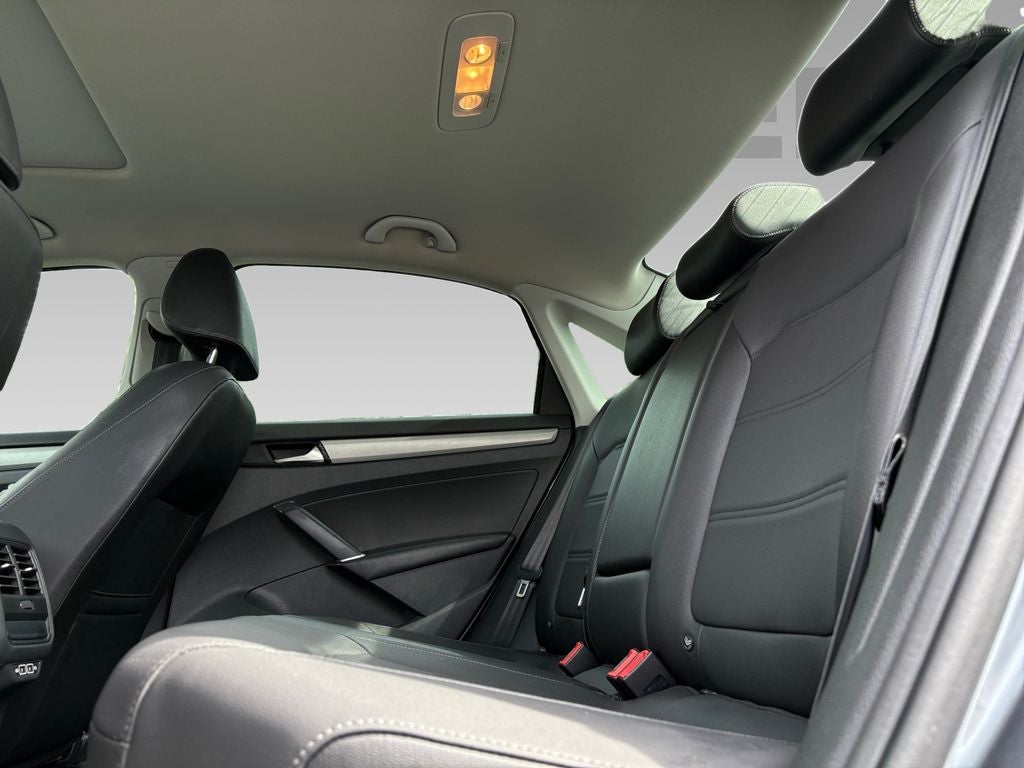 2022 Volkswagen Passat 2.0T SE