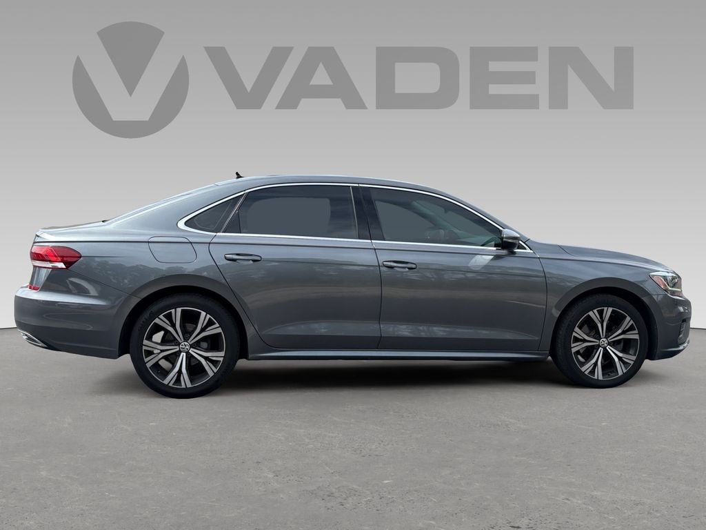 2022 Volkswagen Passat 2.0T SE