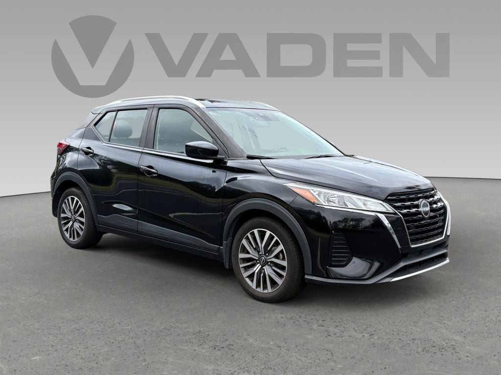 2022 Nissan Kicks SV
