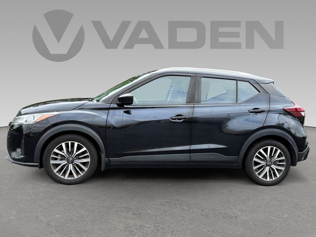 2022 Nissan Kicks SV