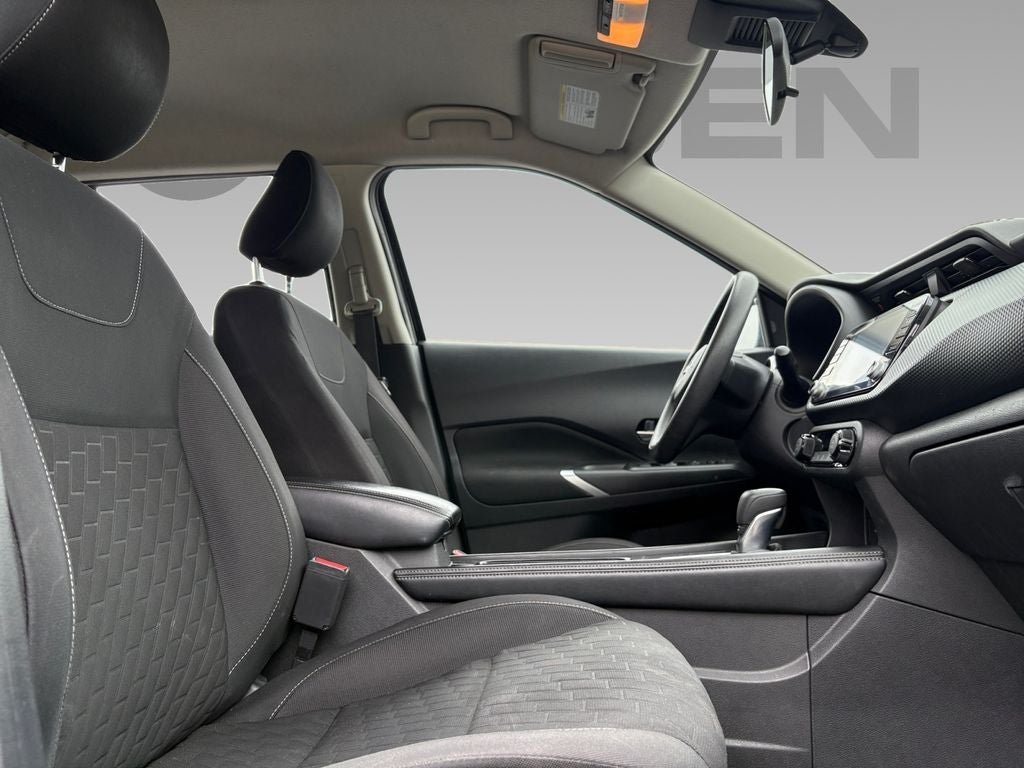 2022 Nissan Kicks SV