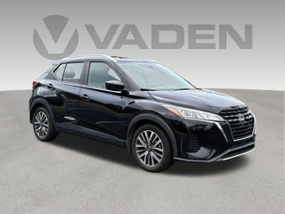 2022 Nissan Kicks SV
