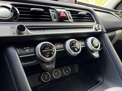 2022 Genesis G70 2.0T